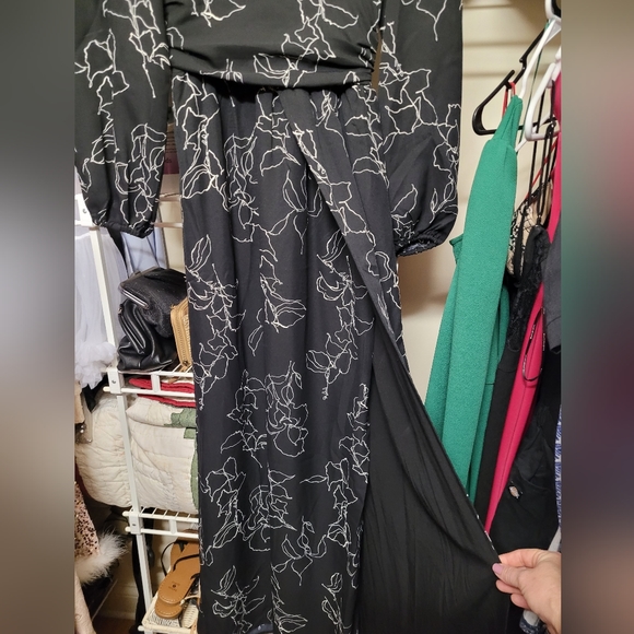 Kittenish Dress - Picture 4 of 4